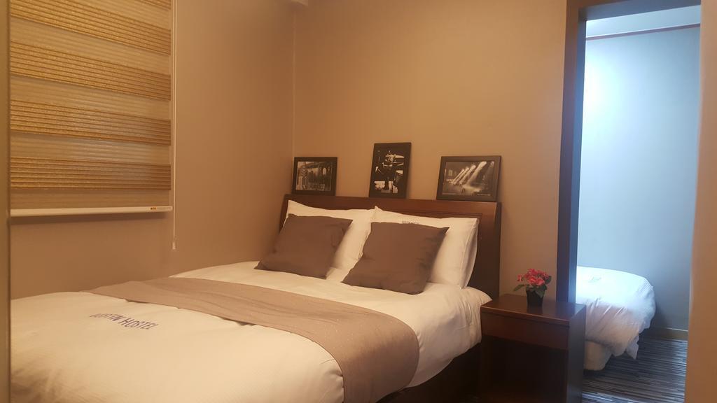 Myeongdong Time Hostel Сеул Экстерьер фото
