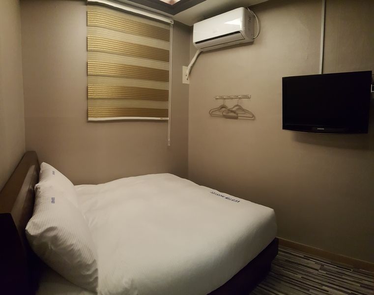 Myeongdong Time Hostel Сеул Экстерьер фото