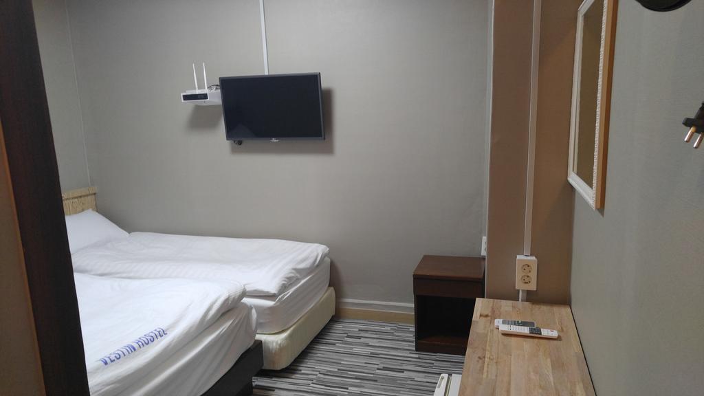 Myeongdong Time Hostel Сеул Экстерьер фото